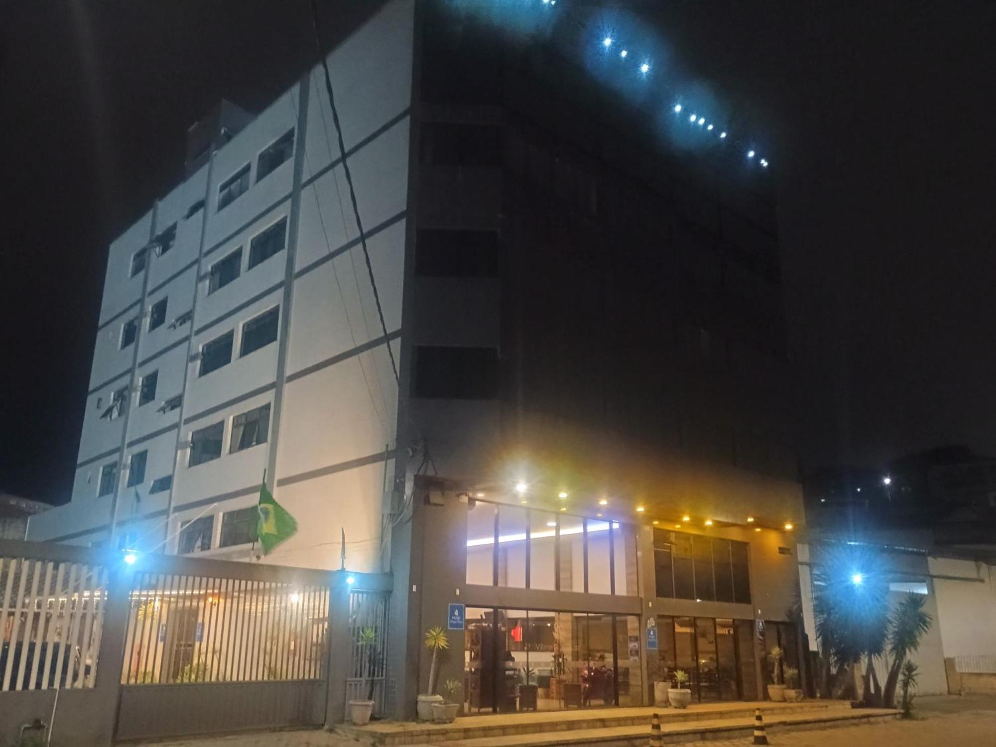 Village Plaza Hotel Барбасена Экстерьер фото